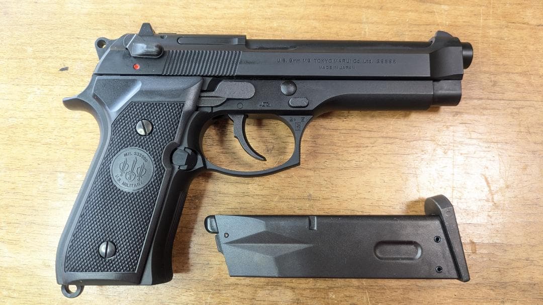 東京マルイ M92F ガスブローバック 美品 18才