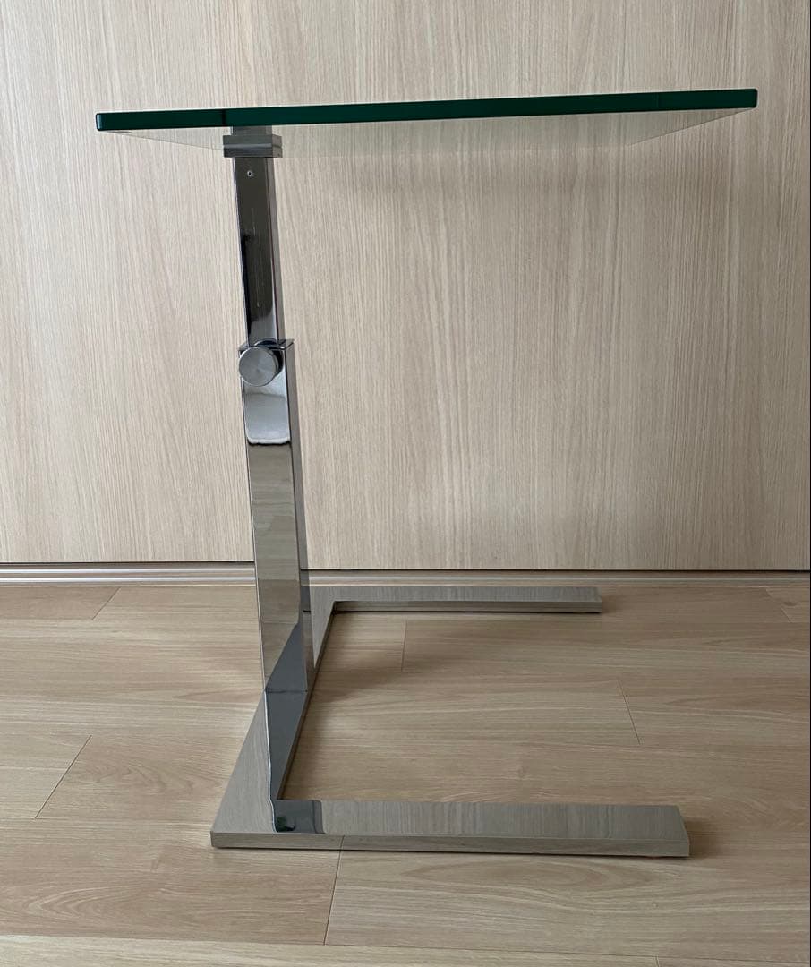 M*L様 ロルフベンツサイドテーブル ROLF BENZ ガラス天板の高さ調整可