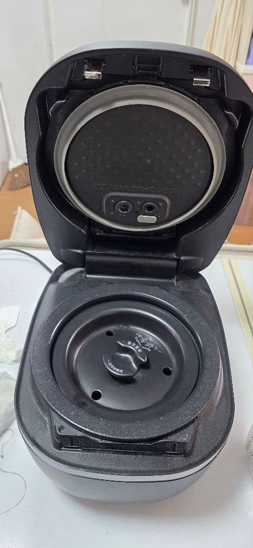 TIGER 土鍋圧力IH炊飯ジャーJPG-S100 5.5合