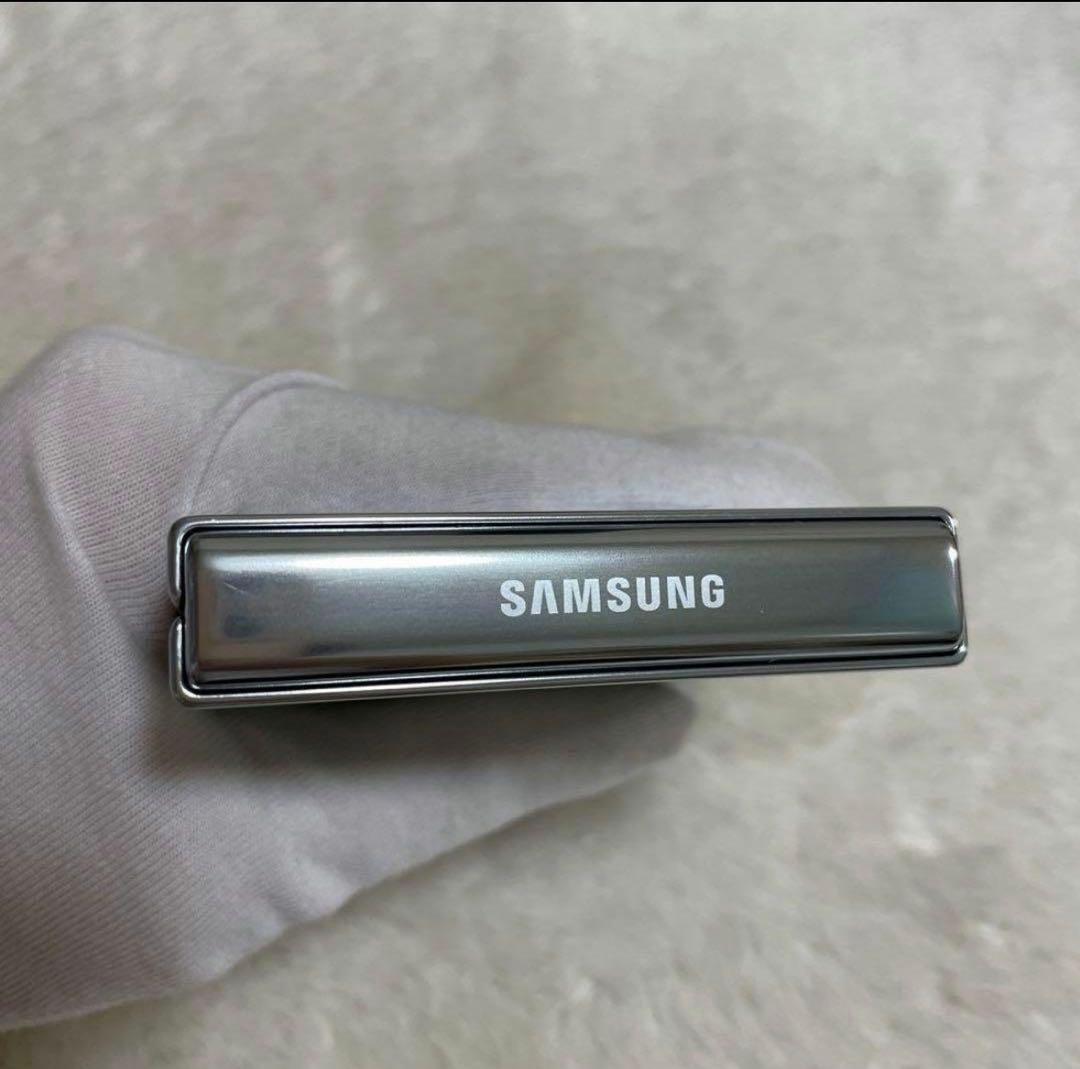 Samsung Galaxy Z Flip5 ジャンク