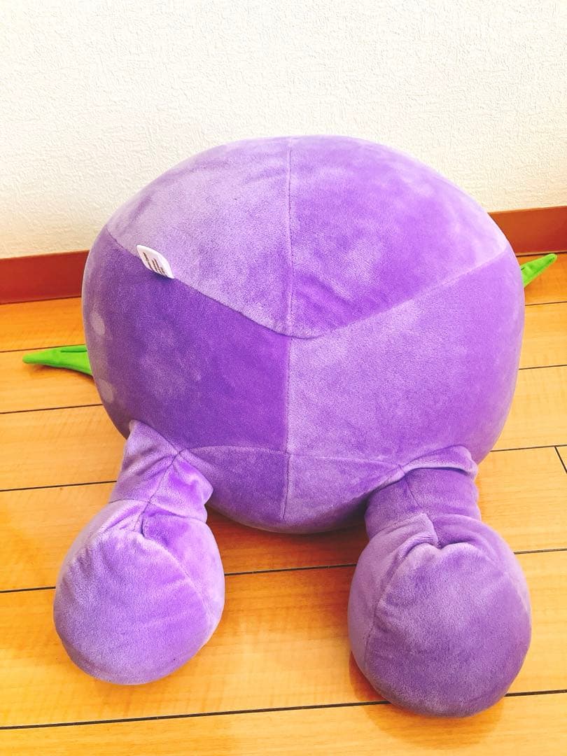 ナゾノクサ　もっちりまんまるクッション