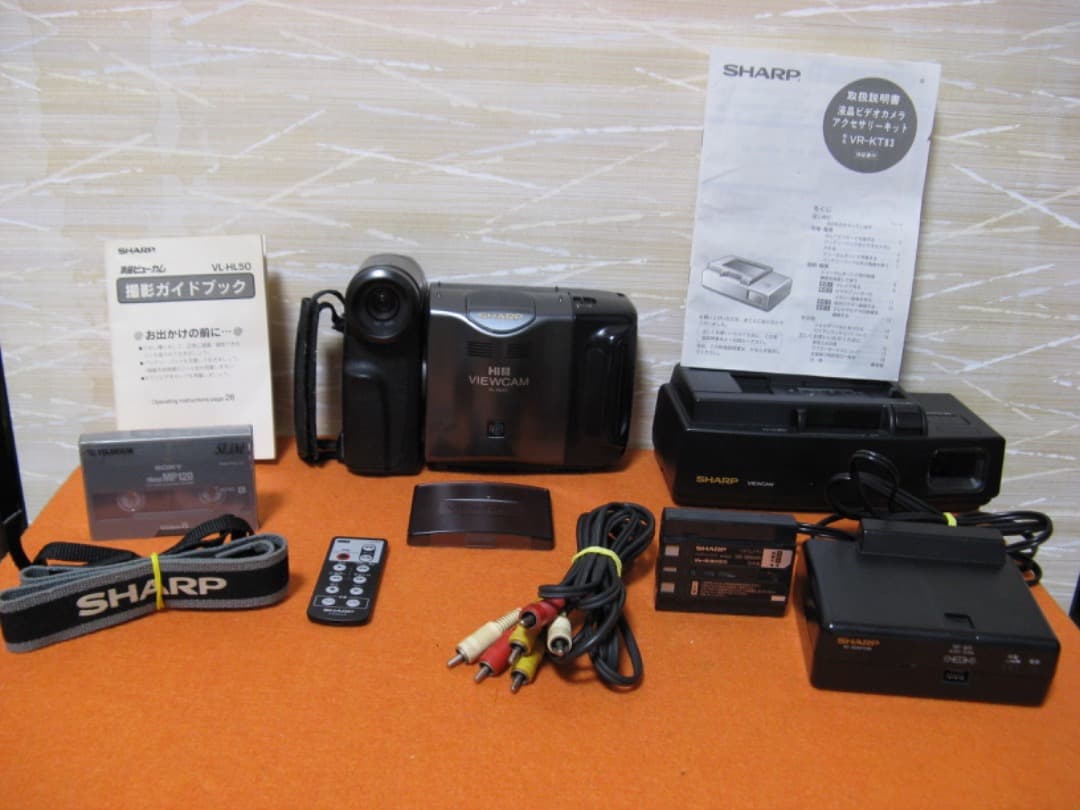 動作OK❗️☆シャープの液晶Hi8/8ミリビデオカメラ・VL-HL50