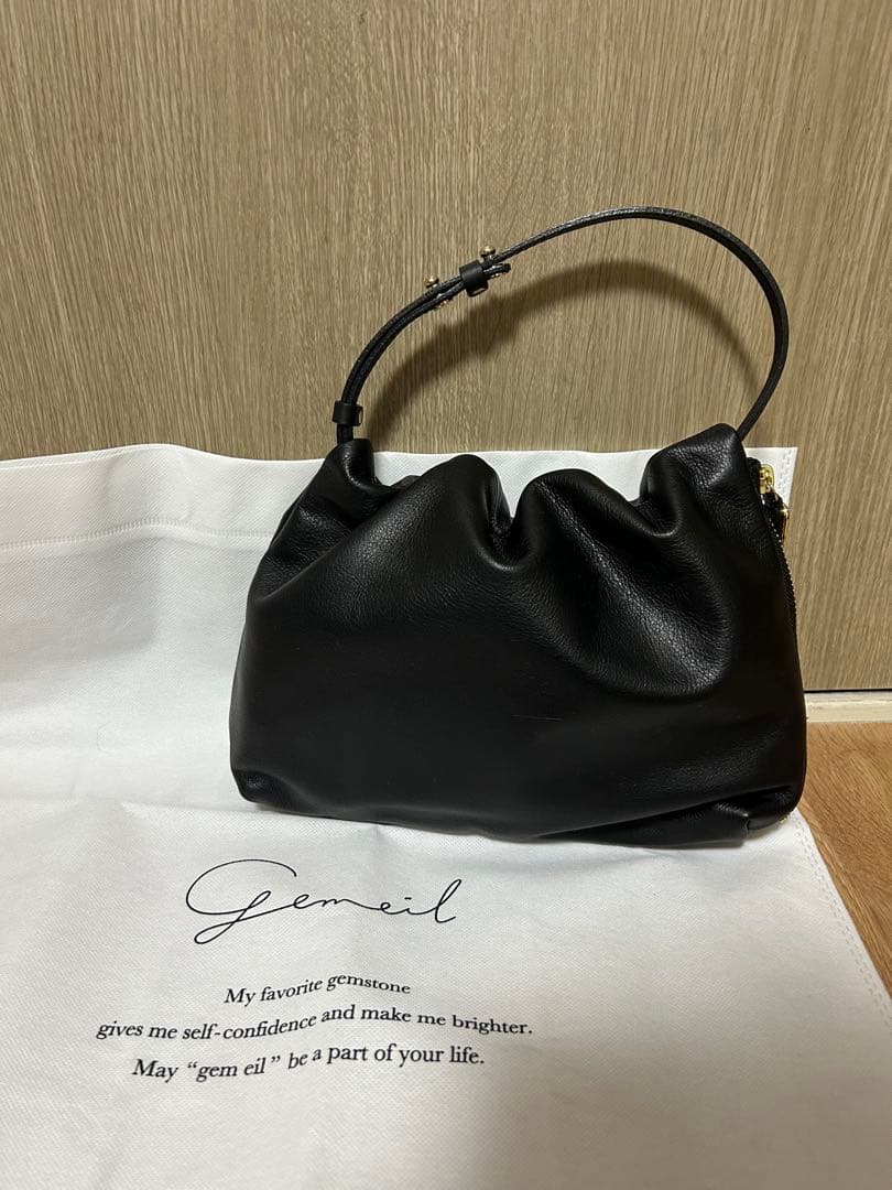 gemeil レザーワンハンドルバッグ ブラック