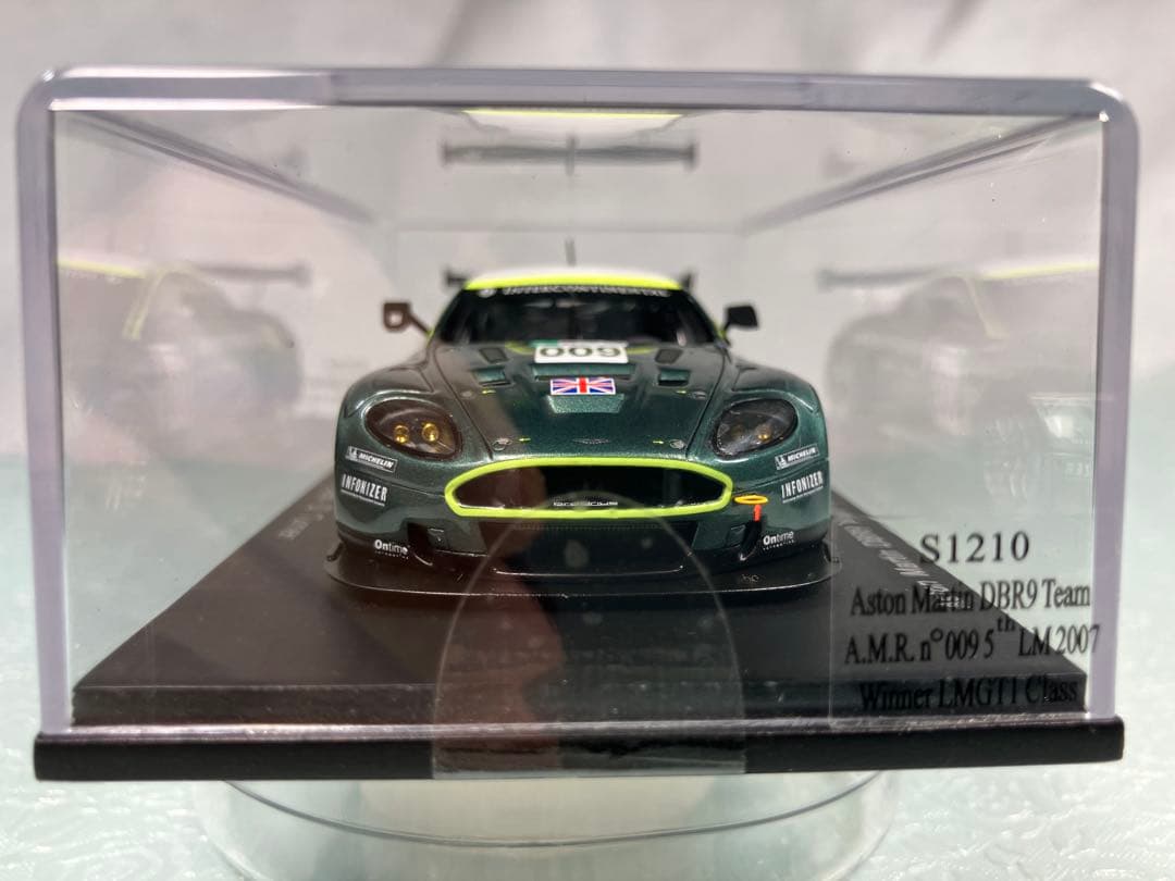 Spark Aston Martin DBR9 ル・マン24H2007クラス優勝