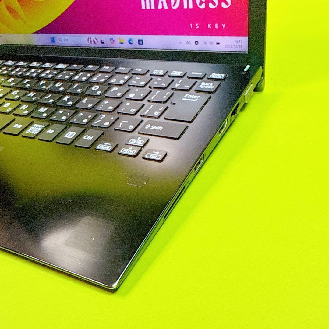 第8世代i7⭐️極速16GB windows11 高性能SSDノートパソコン軽量