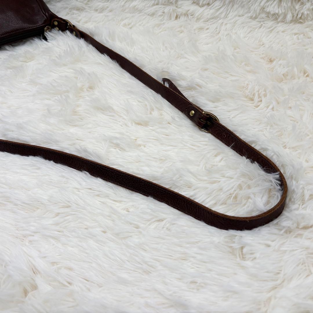 イルビゾンテ ショルダーバッグ ダークブラウン レザー 三日月 イタリア製