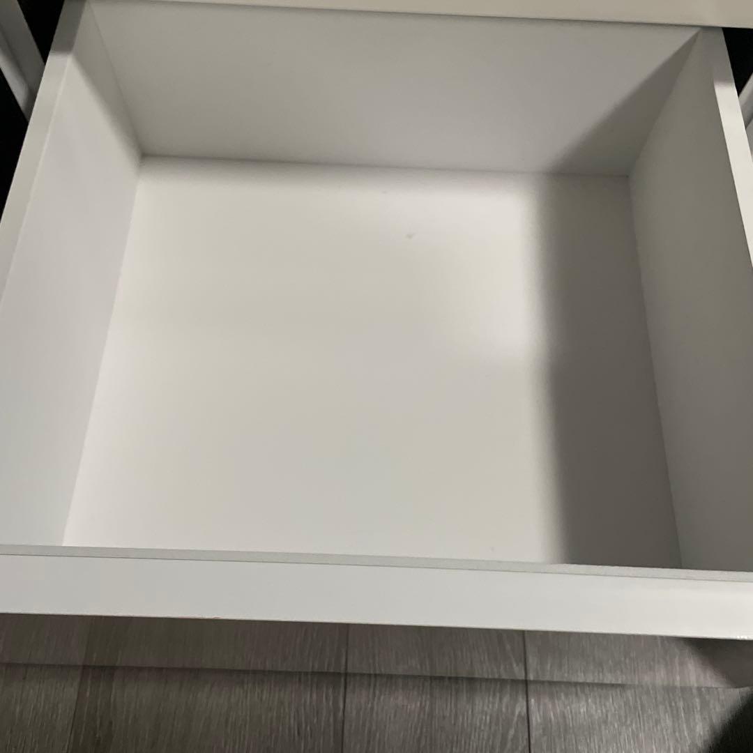 テレビ台　ホワイト