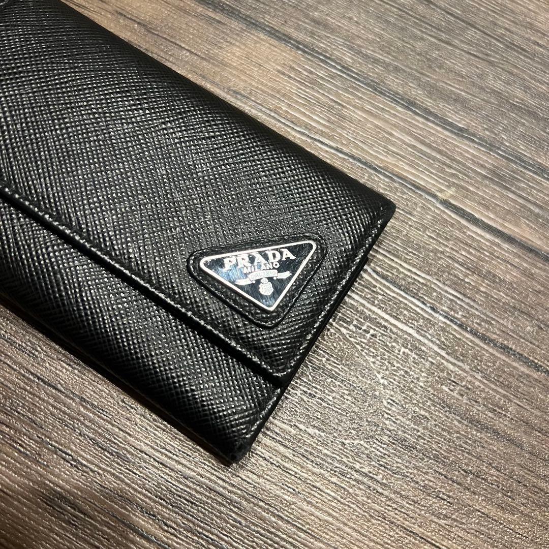 プラダ　サフィアーノ　キーケース