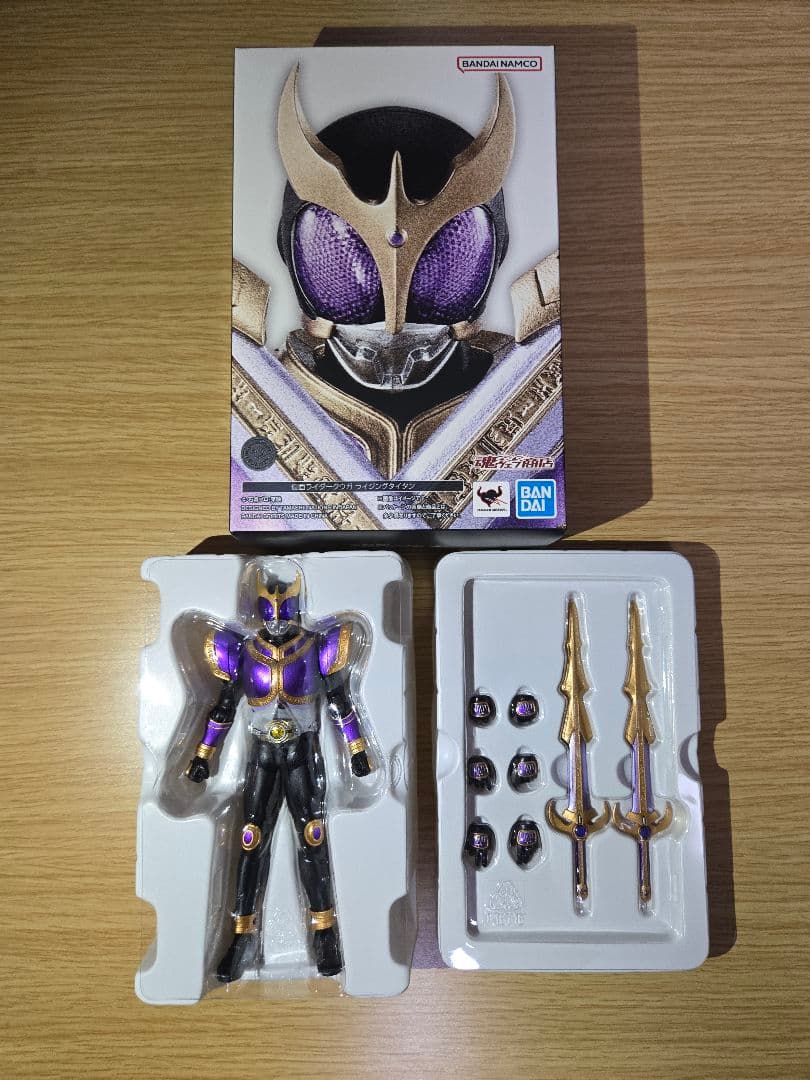 S.H.Figuarts（真骨彫製法） 仮面ライダークウガ ライジングタイタン
