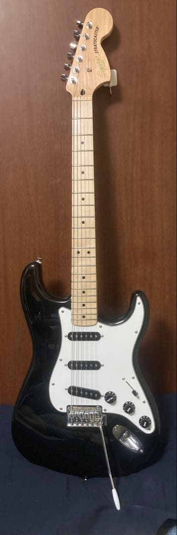 Squier Affinity Series　ストラトキャスター　ブラック