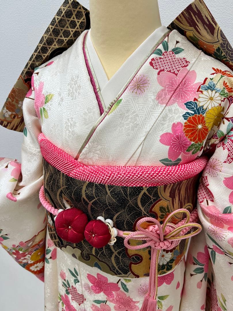 小柄な方　振り袖　フルセット　白　別誂長襦袢　成人式　金彩加工　刺繍入り　736