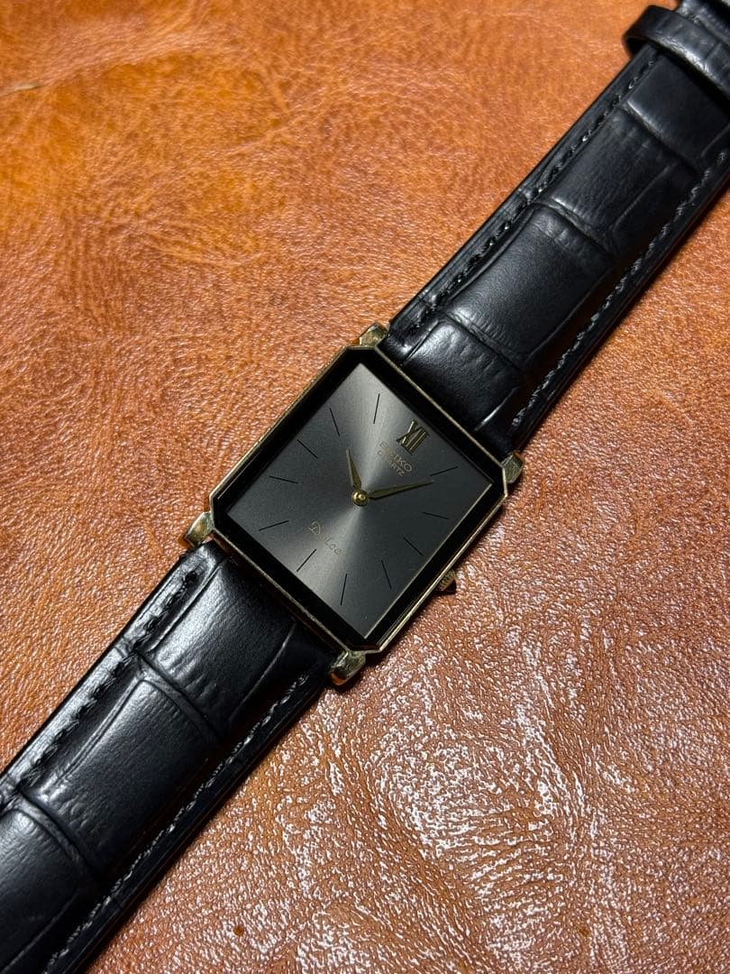 A134 希少 稼動品 SEIKO DOLCE レクタンギュラー80年代