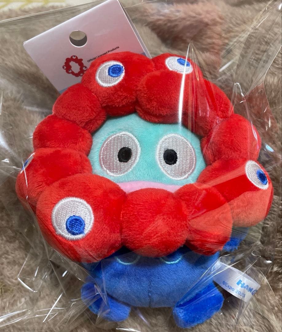 サンリオ　ミャクミャクなりきりぬいぐるみ　ハンギョドン　カラビナ付き