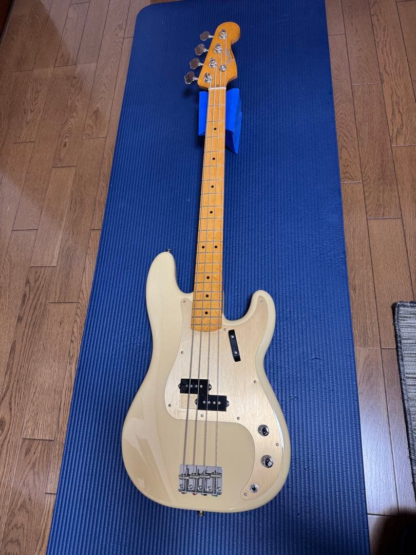 ベース Fender Vintera II 50s Precision Bass