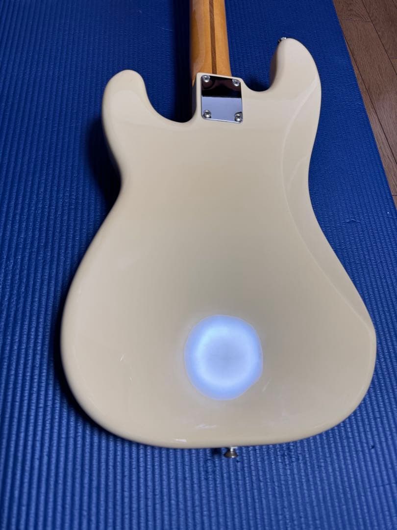 ベース Fender Vintera II 50s Precision Bass