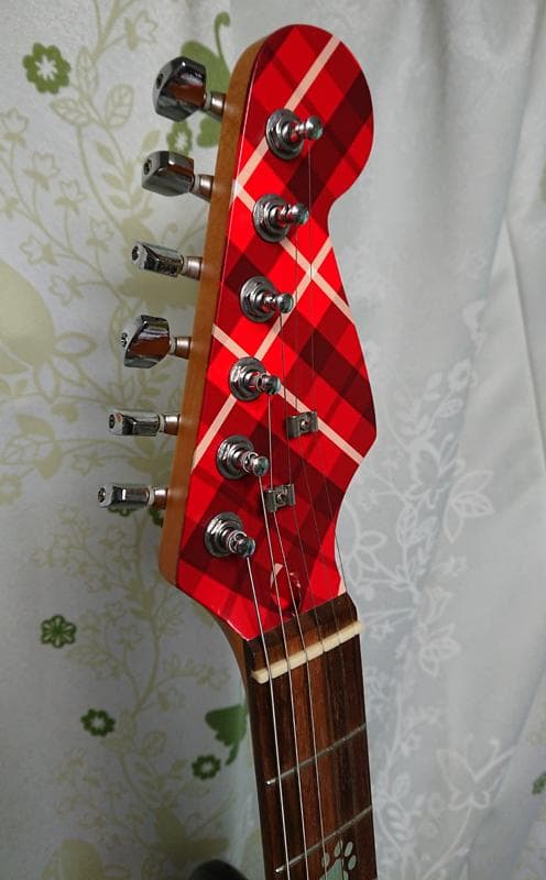 1月20日まで フォトジェニック ストラト ギター タータンチェック