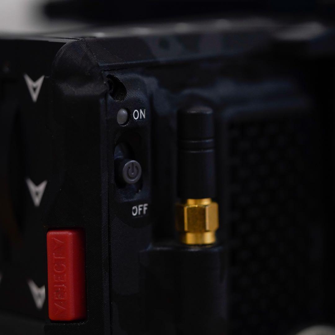 ビデオカメラ RED KOMODO