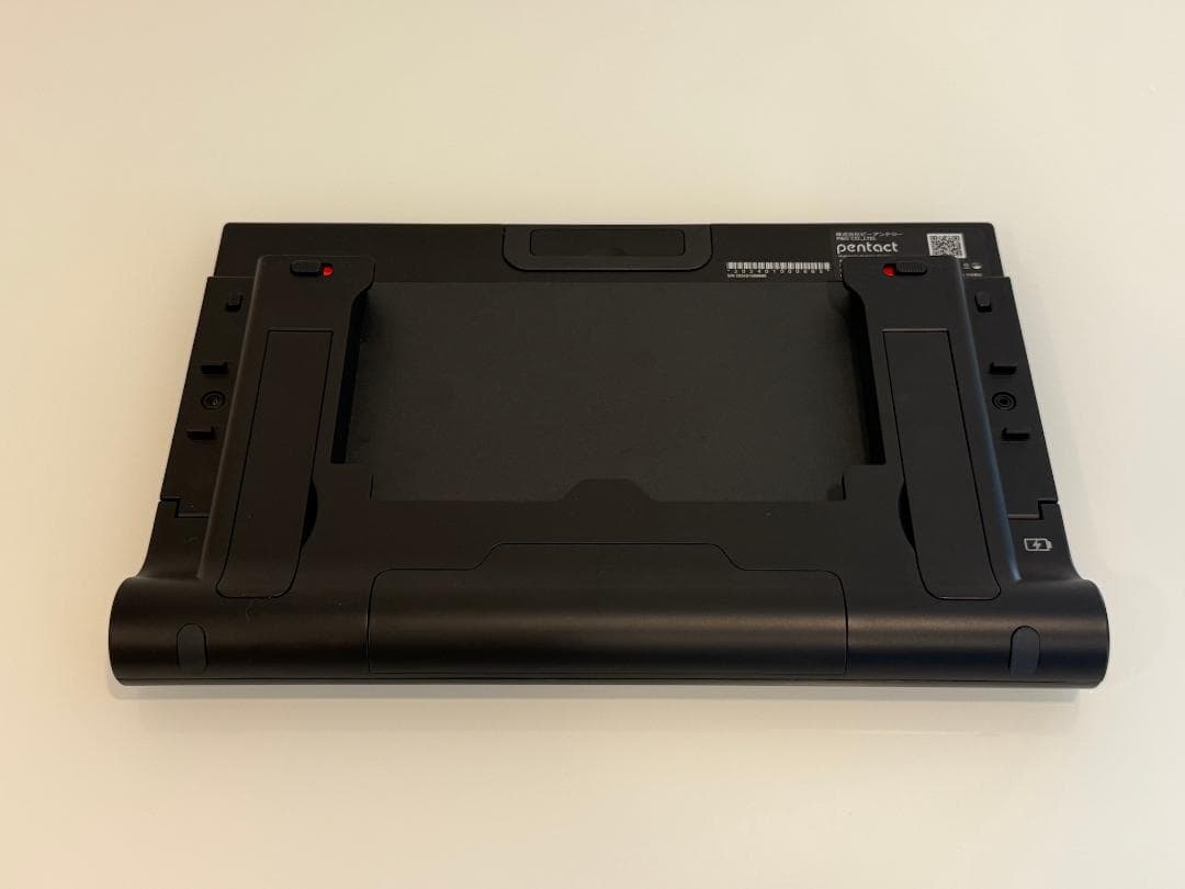 プー PENTACT マルチメディアポータブルモニター PTG-01