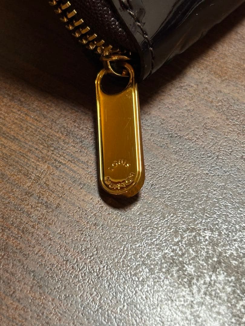 ✨新古品✨ルイヴィトン　ジッピーモノグラム　ヴェルニ　ボルドー系