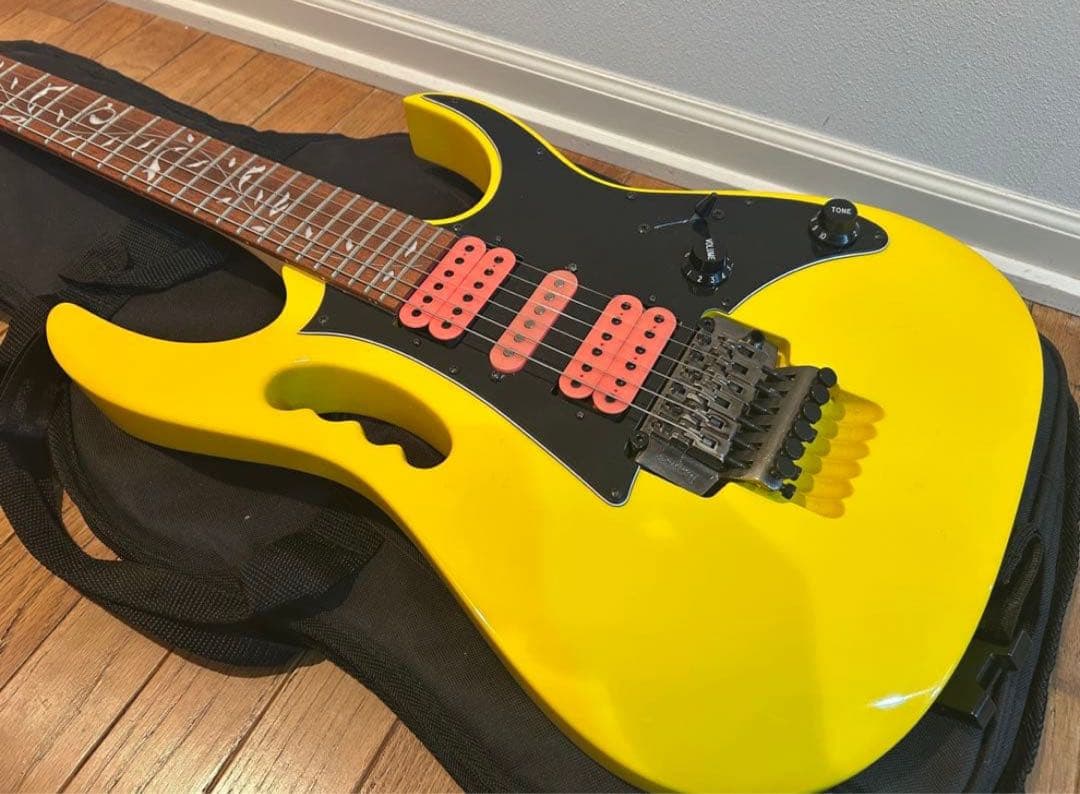 【限定♪】 Ibanez JEM Junior Special Yellow