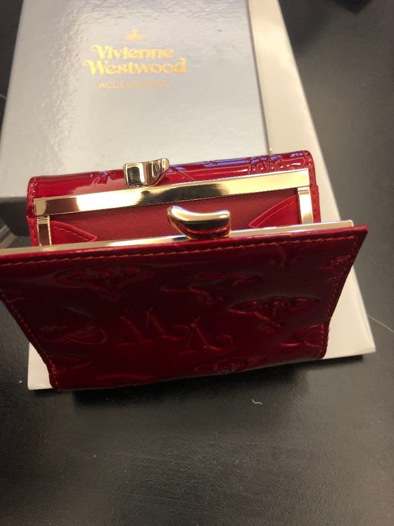 Vivienne Westwood エナメル三つ折り財布 レッド