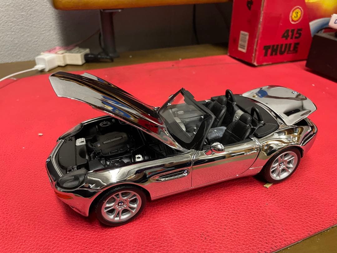 京商　BMW Z8 クロームメッキ