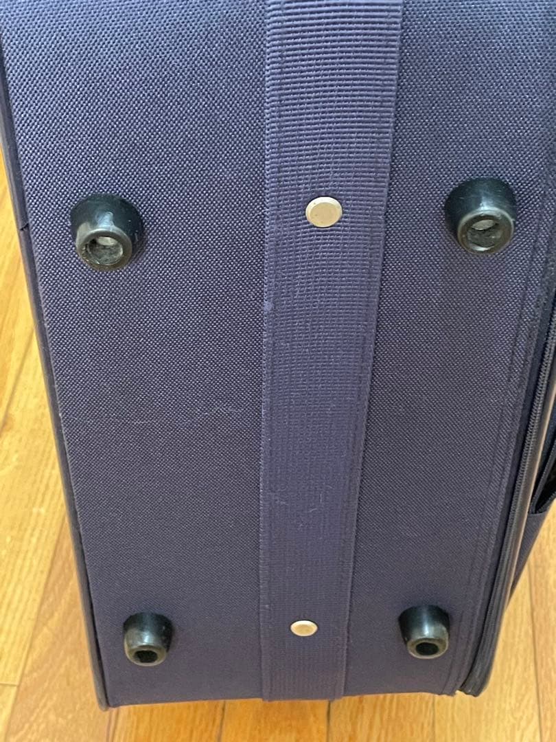 familiar ファミリア　紺色キャリーケース　スーツケース