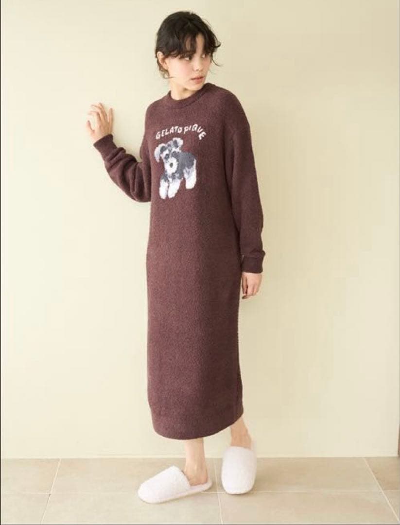 【新品タグ付き】ジェラートピケ　シュナウザー柄DOG ジャガードワンピース