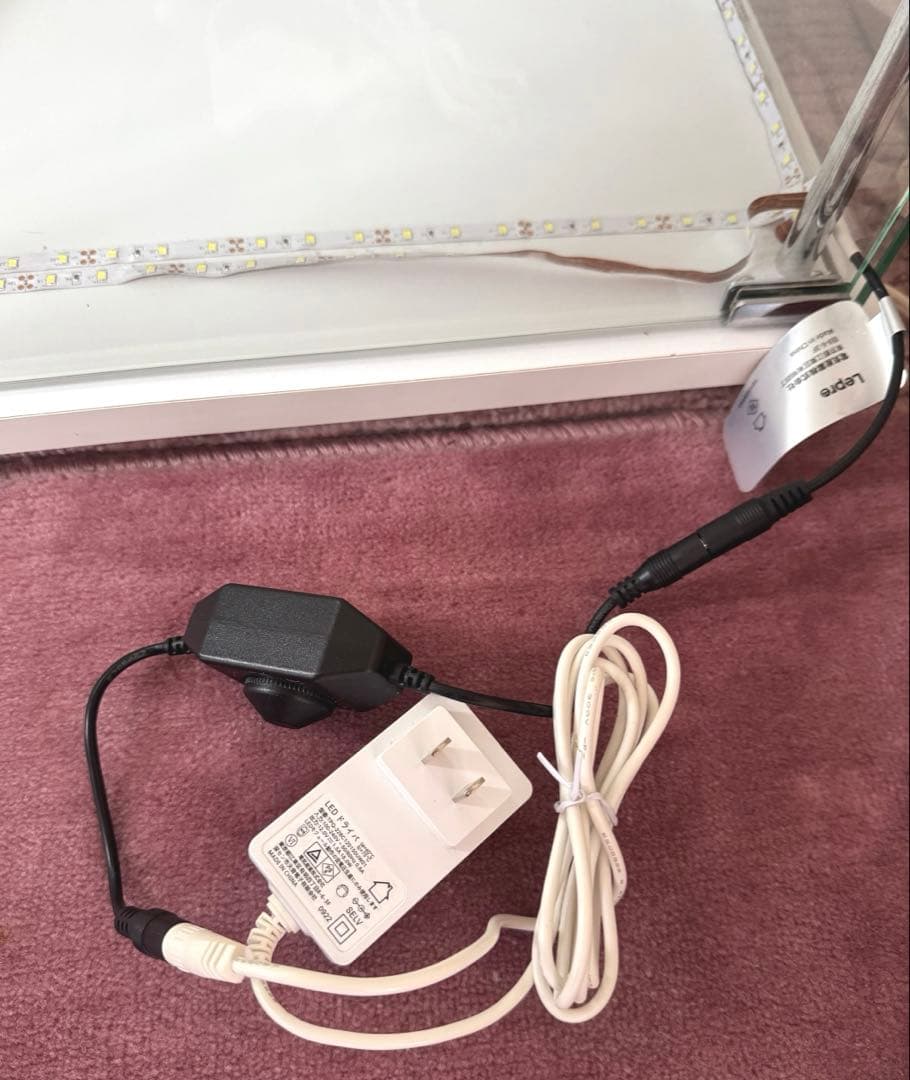 不二貿易 コレクションケース 4段 120cm ホワイト LEDテープ付き