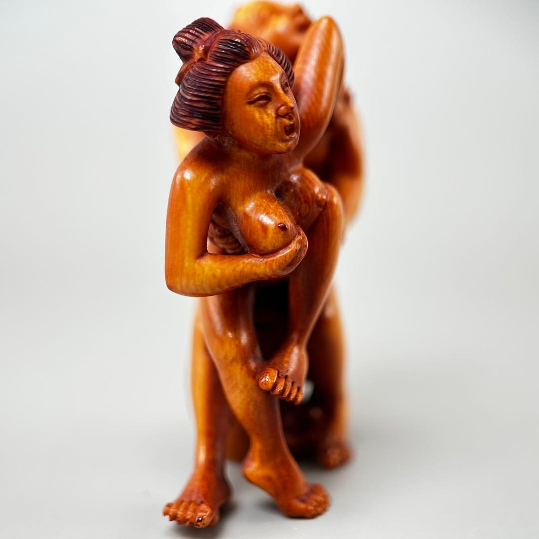 浮世絵人間の形 極上根付天然素材アンティーク骨董　飾り物　古美術　置物細密細工