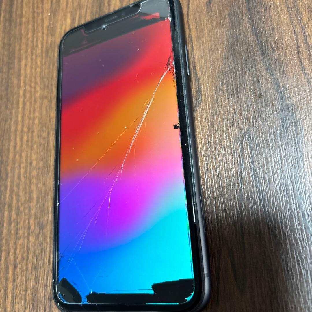 iPhone11 64GB SIMフリー 画面割れあり ジャンク品