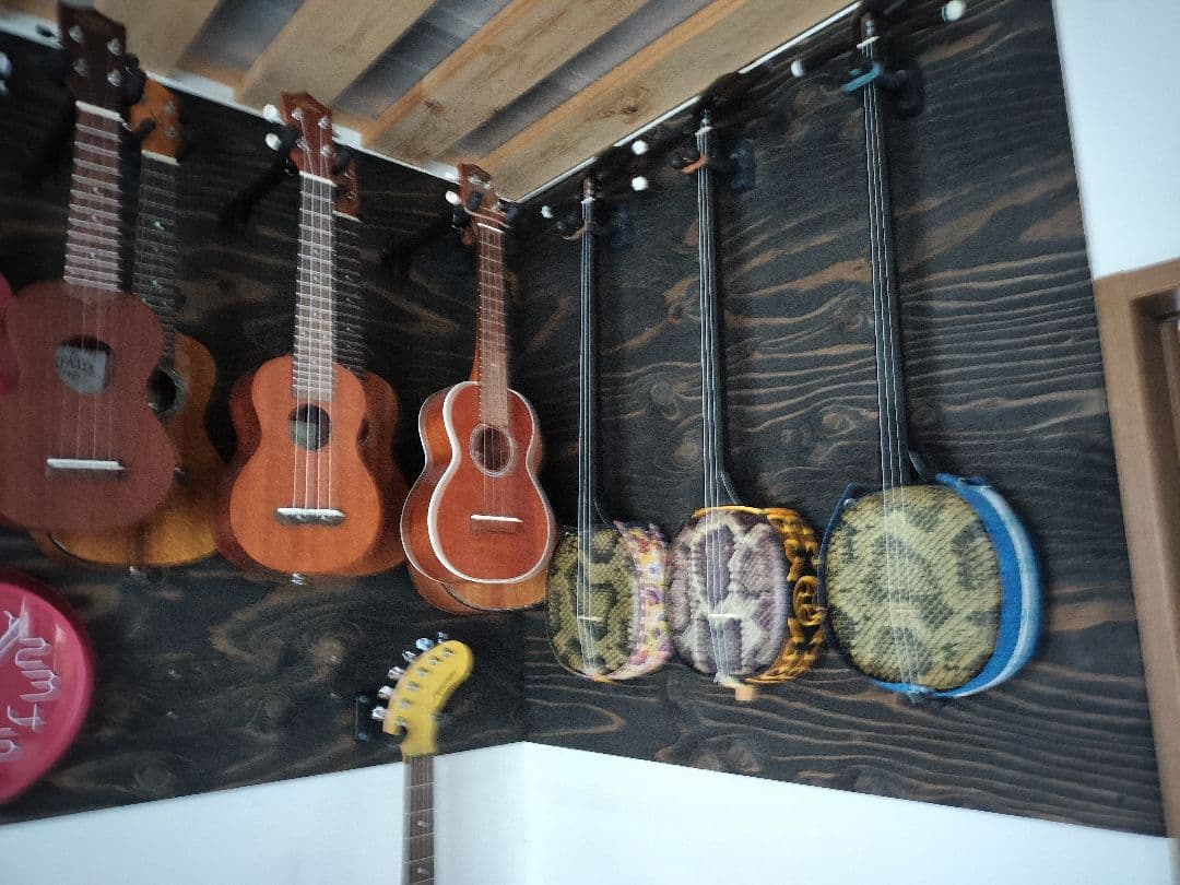 ♪沖縄三線スタンド　正面向き2丁並び引き出し付き♪