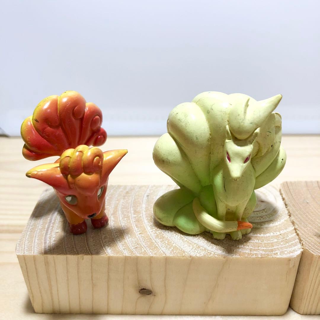 初期　モンコレ　進化セット　ロコン キュウコン　ニャース ペルシアン