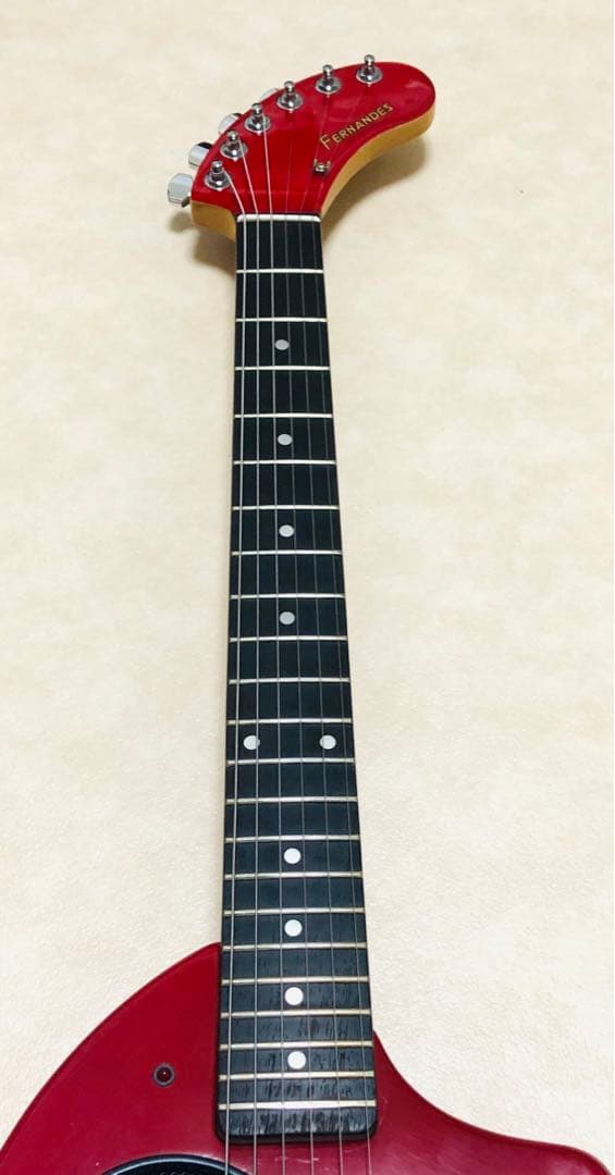 【超美品】ZO-3 レッド アンプ内蔵ミニギター 専用ケース付 ぞーさん