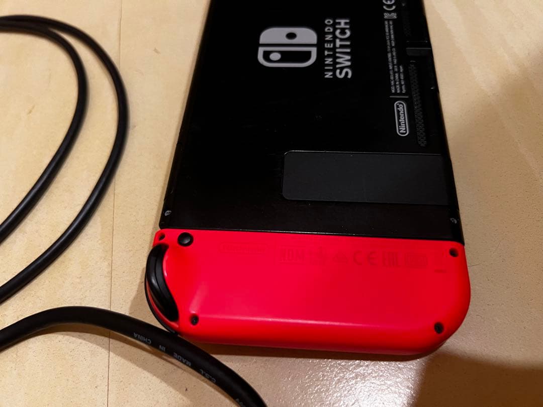 Nintendo Switch 本体 赤/青 Joy-Con 付属品付き