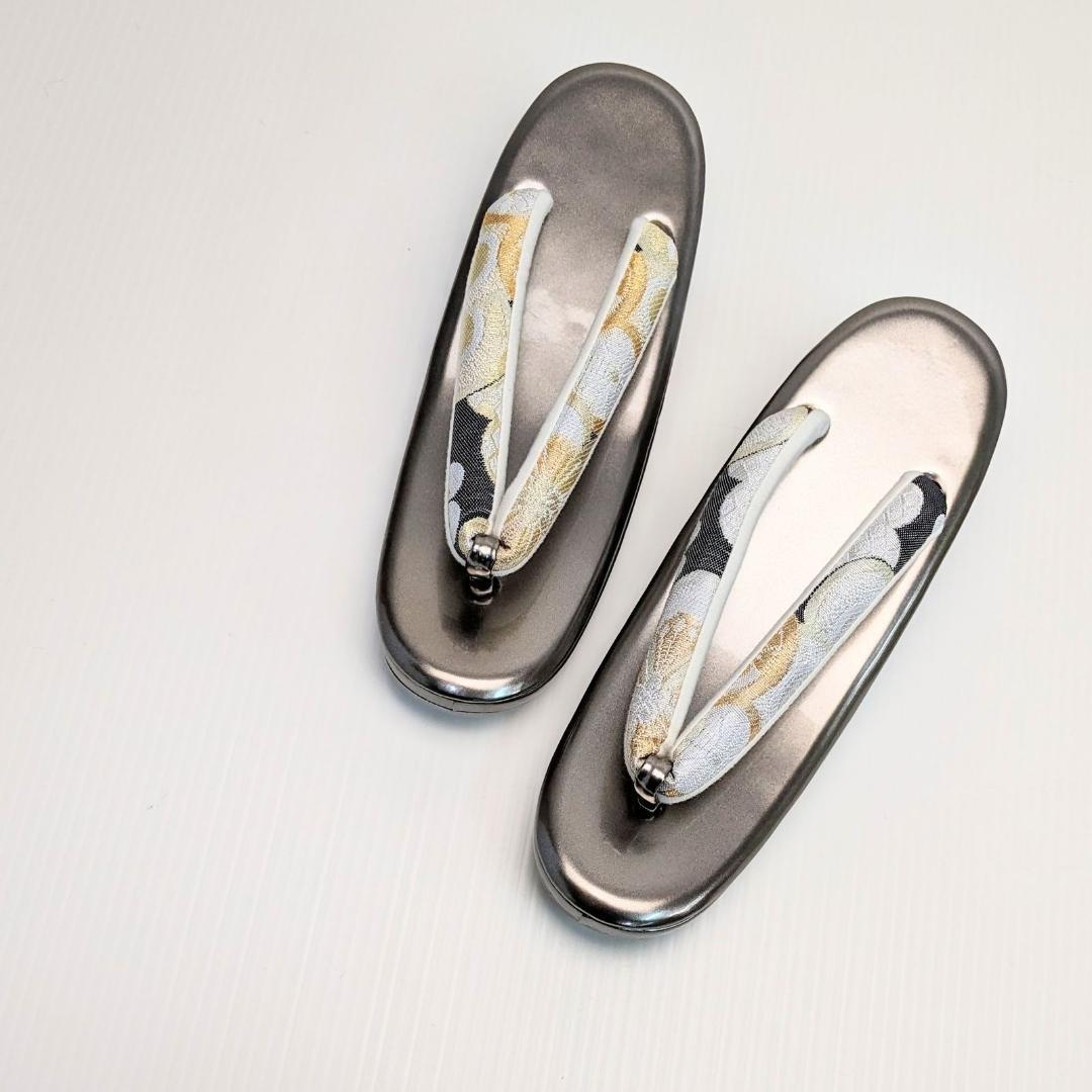 和装 草履 バッグ セット 帯地 梅 黒 金 ブラック フリーサイズ w5-8