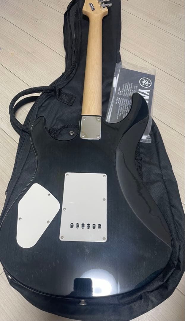 ギター YAMAHA PACIFICA 212VFM