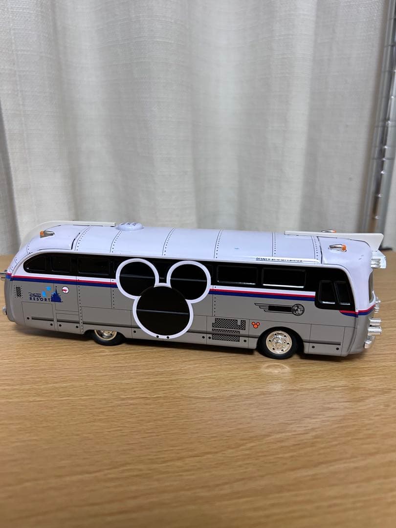 東京ディズニーリゾート限定 ディズニーリゾートクルーザー ブリキ製全長約22cm