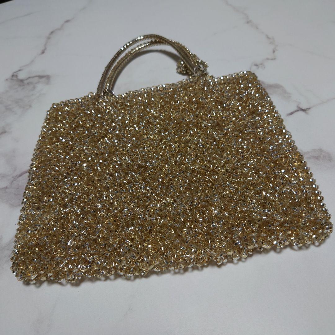 m*i様 ANTEPRIMA　ゴールド スクエア　 パーティーバッグ　キーホルダ