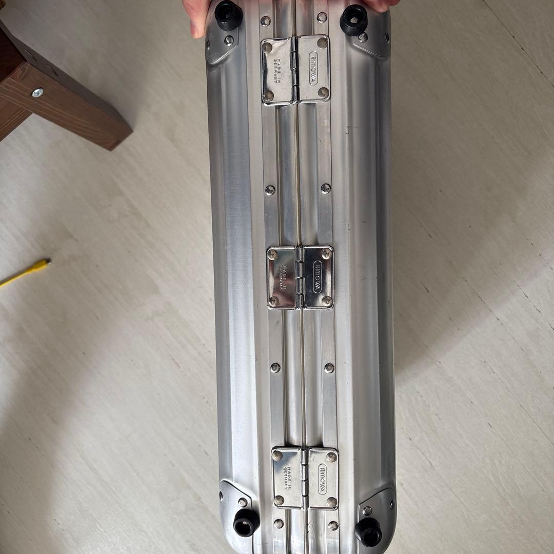 RIMOWAシルバー キャリーケース 中型