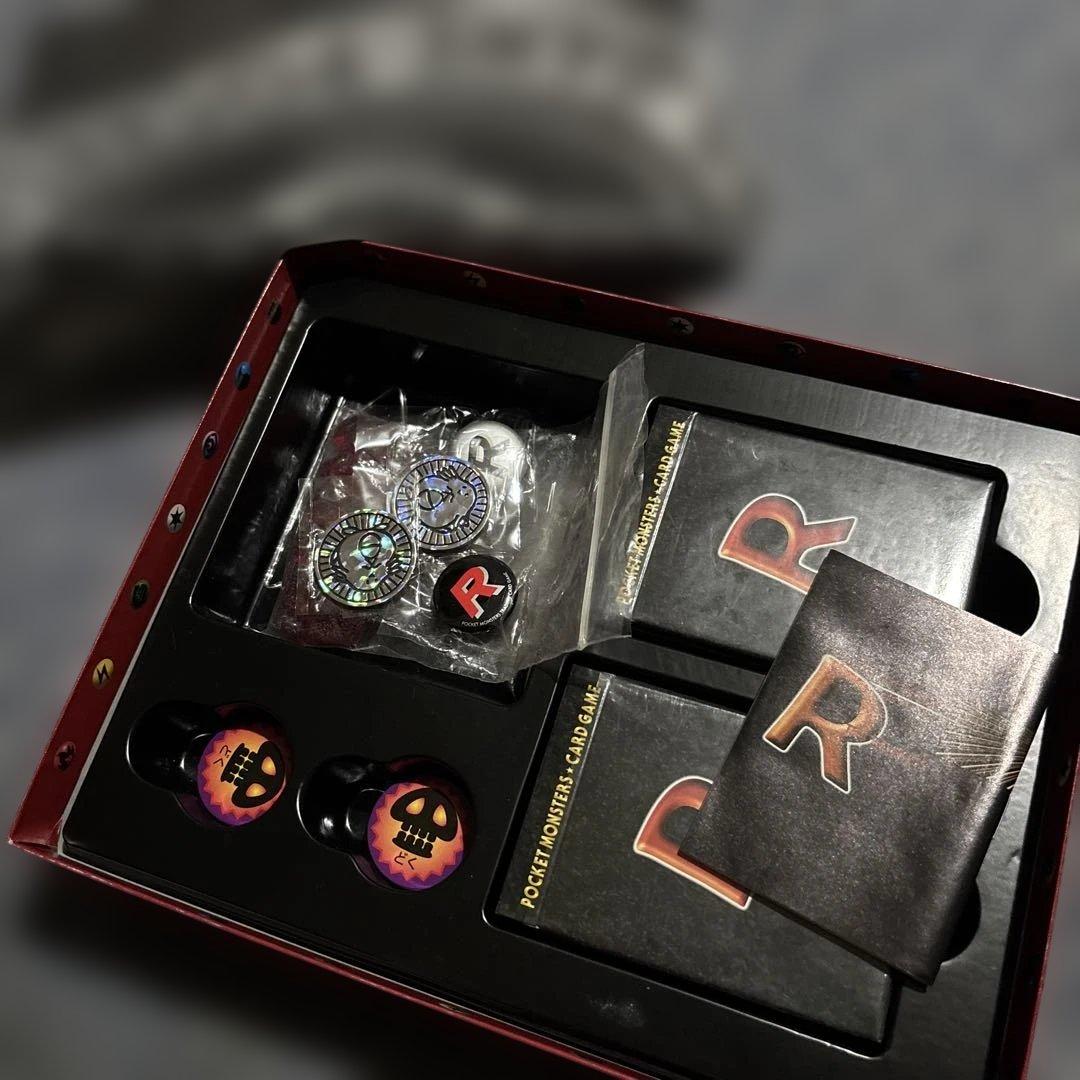 f*X様 【希少‼️】【カード帯付き】当時物 ポケモンカード ロケット団 ギフト