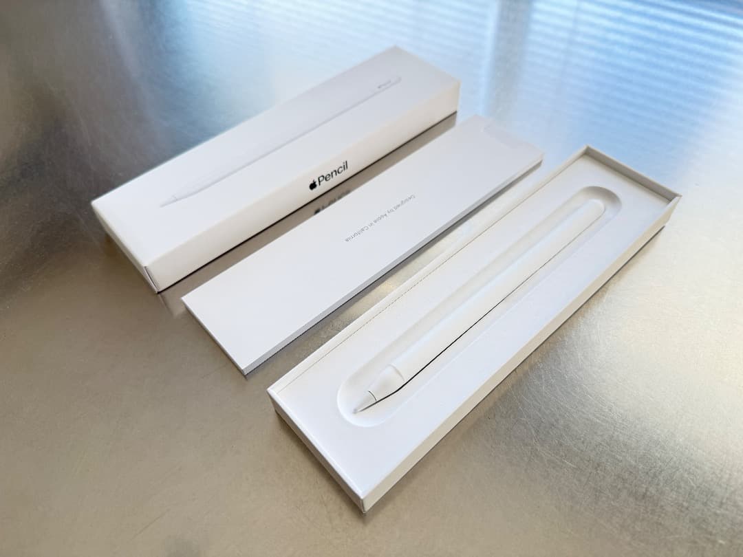 Apple Pencil (USB-C) アップル ペンシル (USB-C)