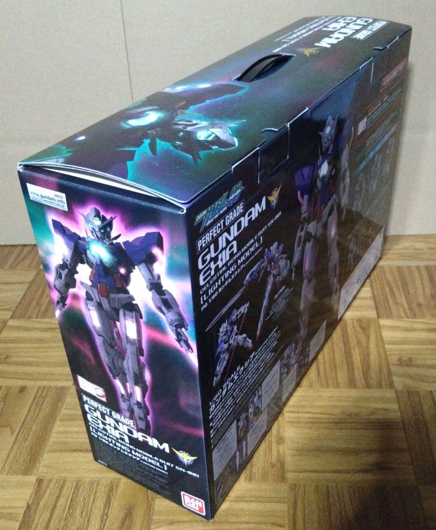 PG ガンダムエクシア [LIGHTING MODEL]