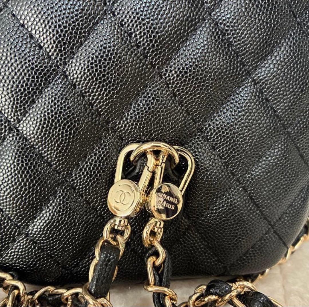 CHANEL ブラックレザー キルティングバッグ