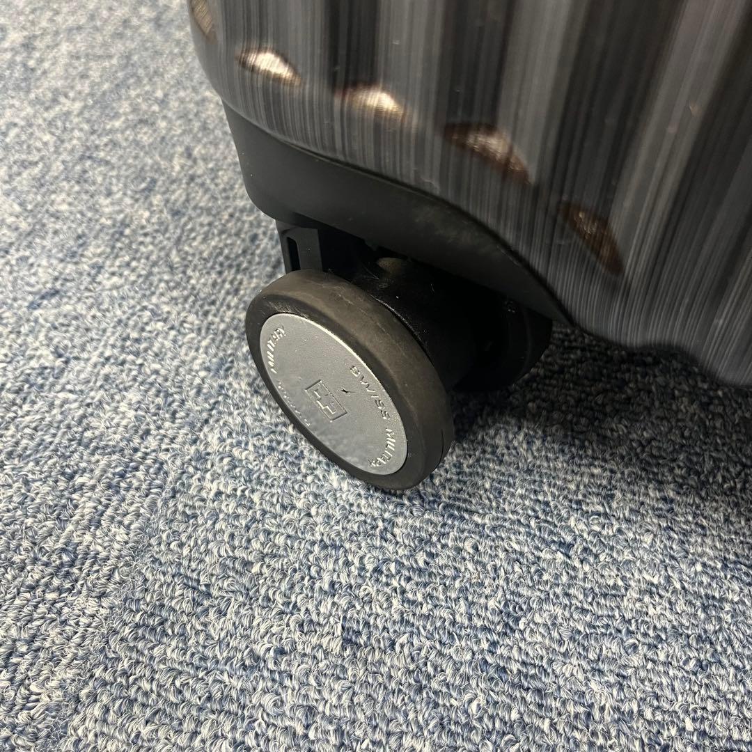 ほぼ未使用 スイスミリタリー スーツケース キャリーケース チタン 105L