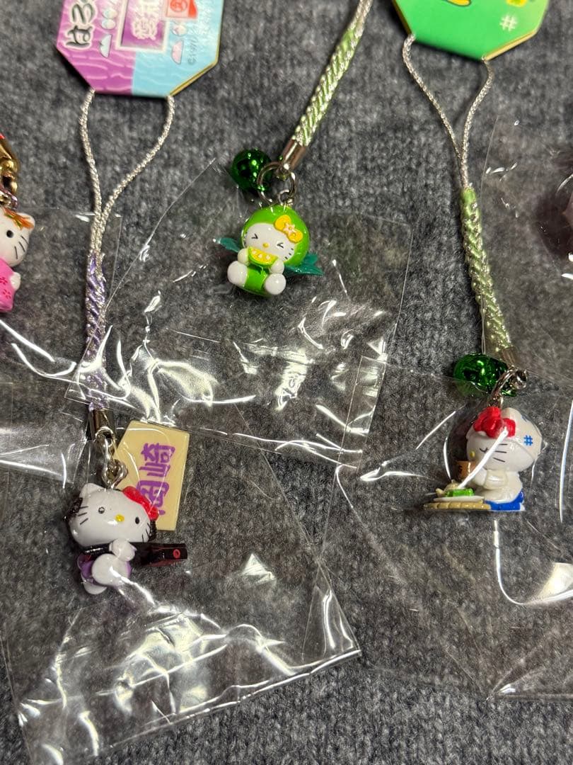 ご当地限定ハローキティ　根付け　13個セット