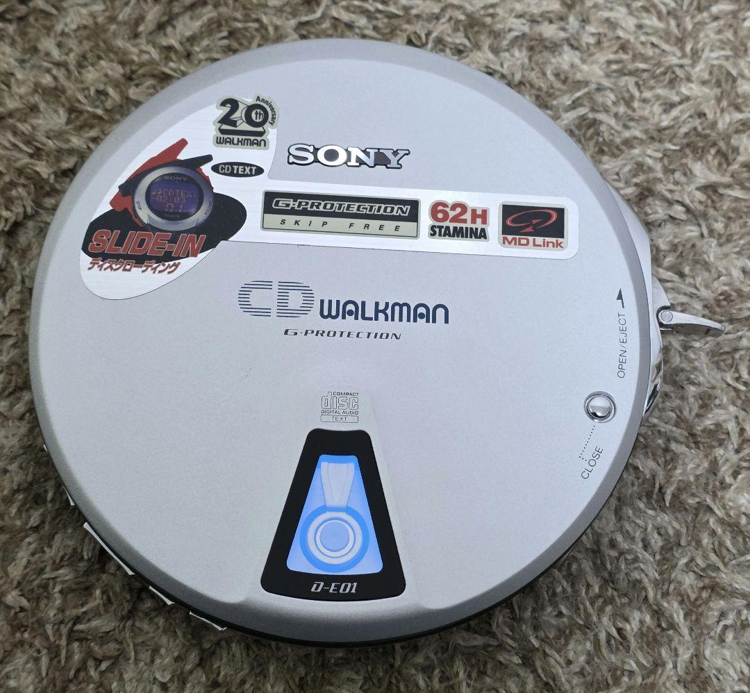 SONY　ソニー　CDWALKMAN D-E01 ケース付き