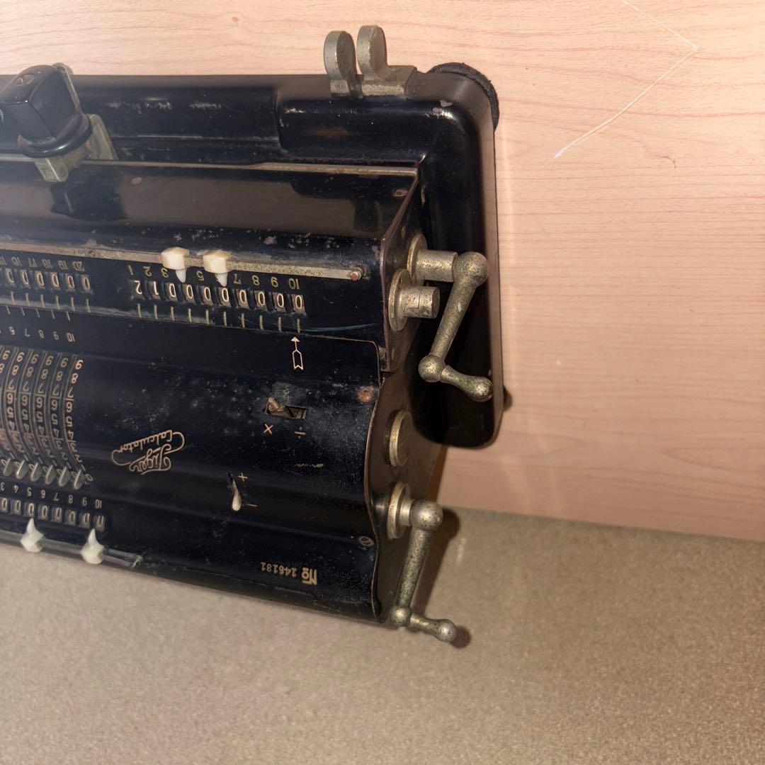 レトロ希少昭和２０年代タイガー計算機