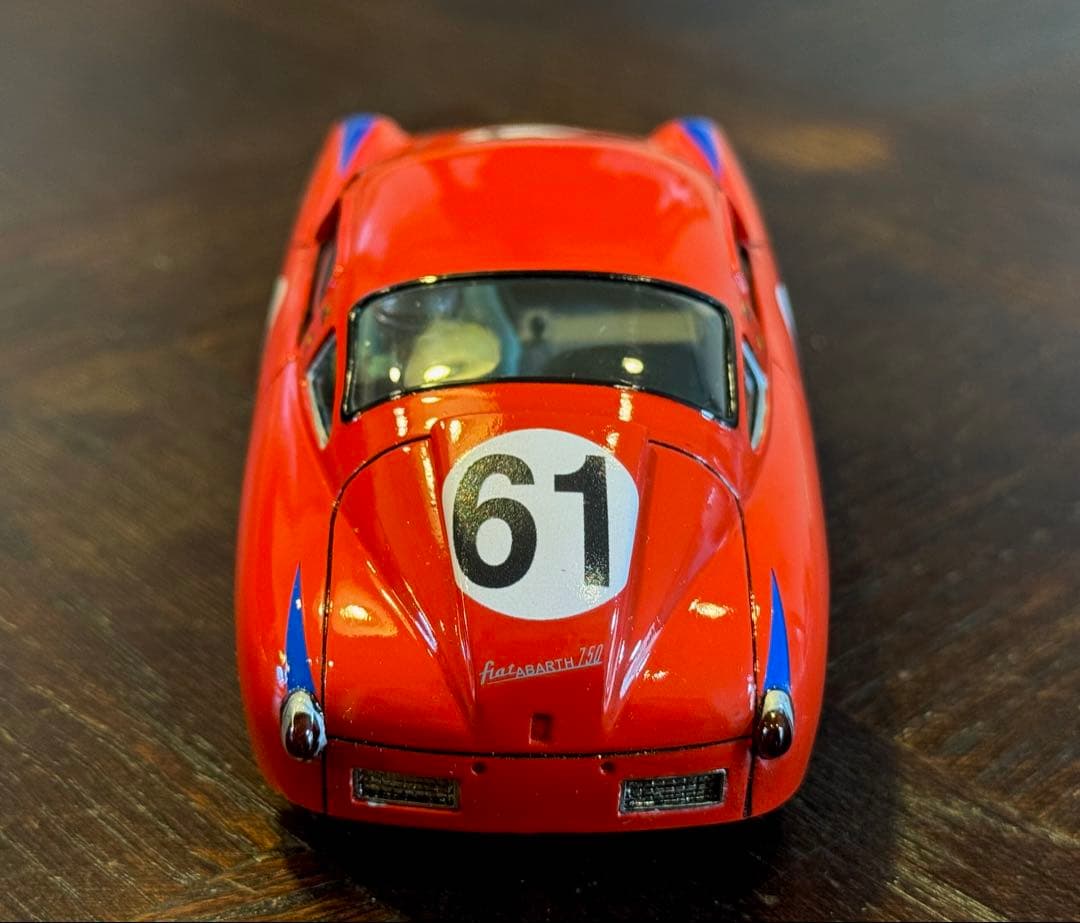 1/24 FIAT ABARTH 750 MFHレジン製作スロットカー中古品