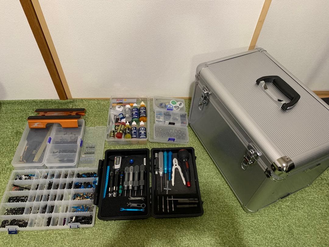 RC用工具、ケース、電動ドライバーとピッド付き